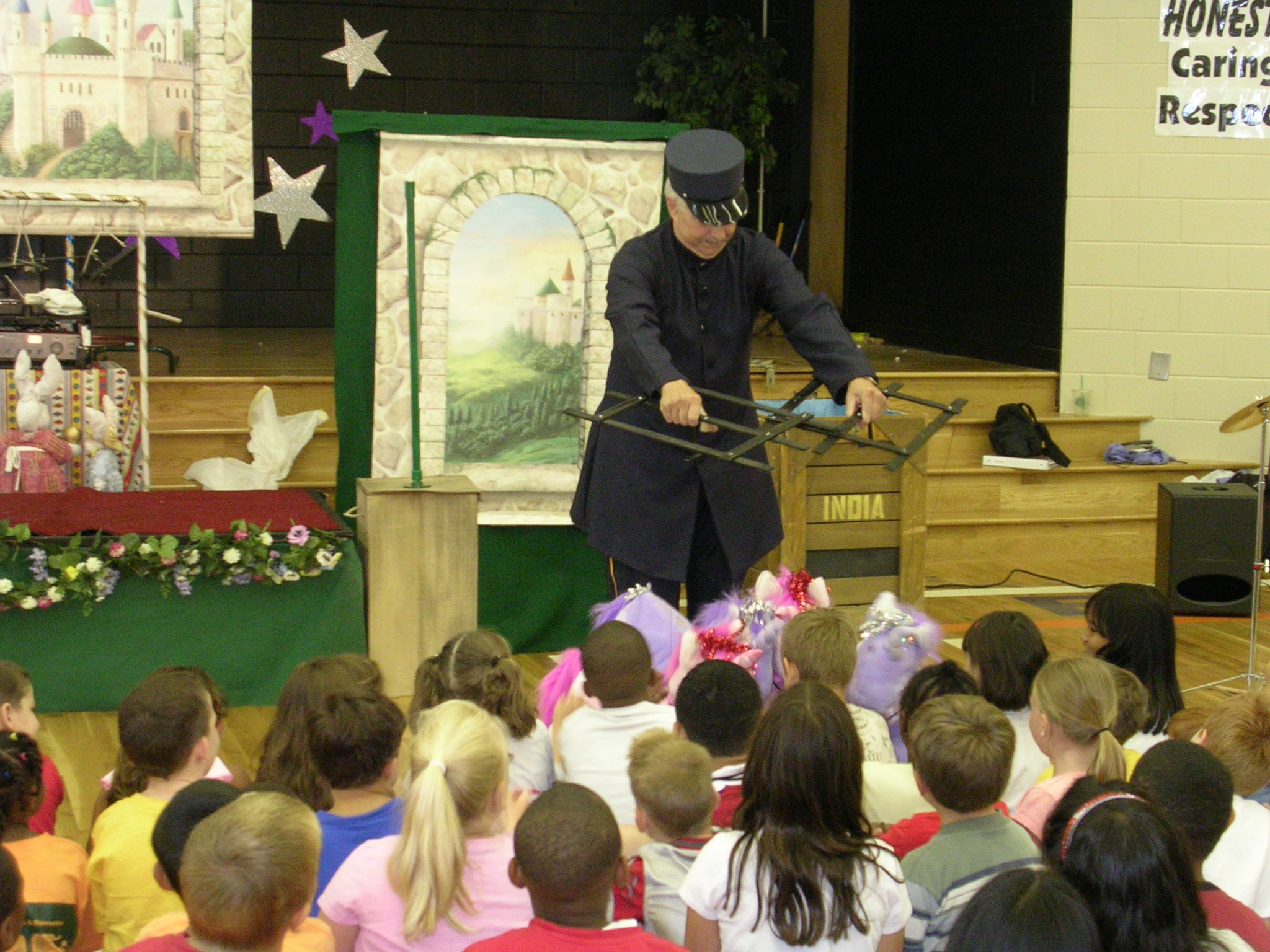 Live Theater in keeping with Academic Curriculums Live Theater in keeping with Academic Curriculums